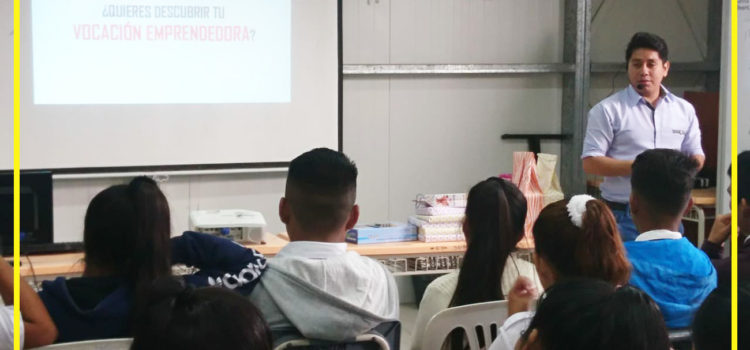 ✅DICTAN CHARLAS A JÓVENES ESTUDIANTES DEL DISTRITO DE MIGUEL CHECA.